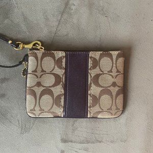 NWOT Coach Small Wristlet in Colorblock Signature Canvas